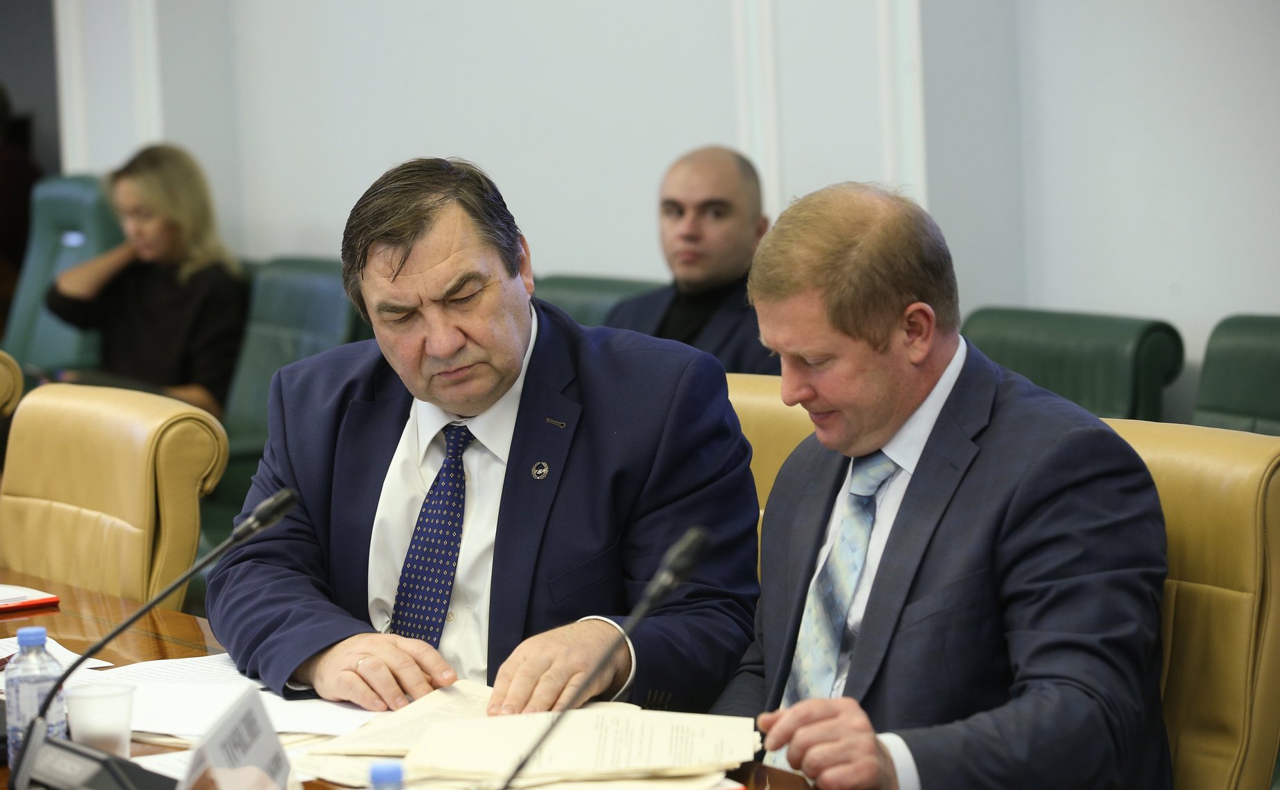 Заместитель председателя Комитета СФ по бюджету и финансовым рынкам Андрей Епишин провел рабочую встречу с представителями предприятий-поставщиков авиационной промышленности