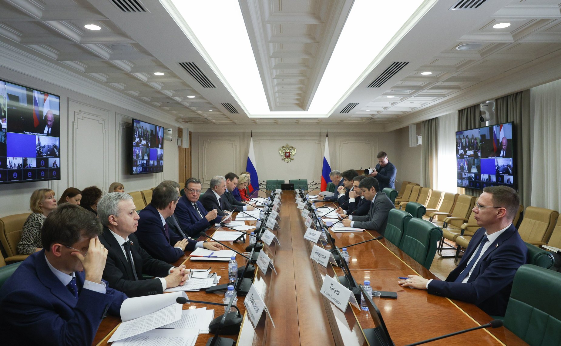 Круглый стол на тему «О ходе использования субъектами РФ инфраструктурных бюджетных и специальных казначейских кредитов и о расширении возможностей их дальнейшего использования для достижения целей национальных проектов»