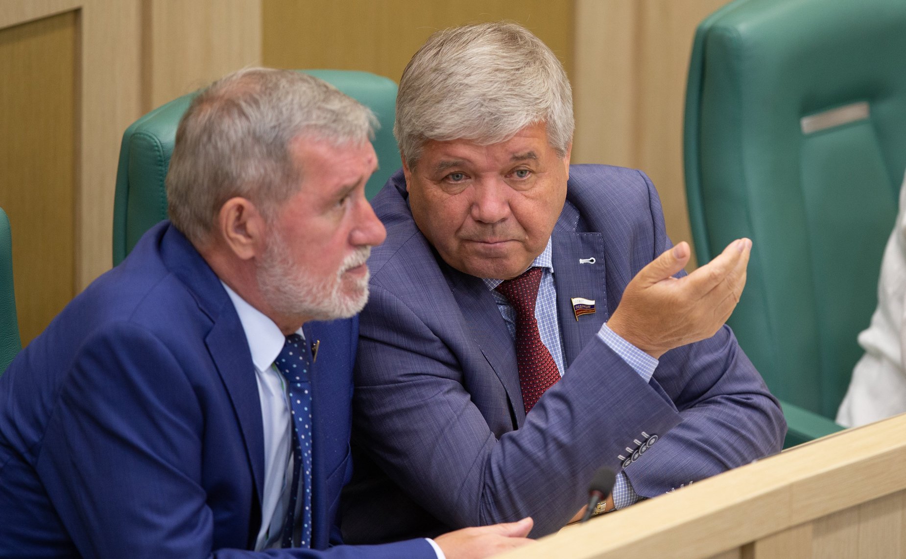 А. Ермаков и Ю. Неелов