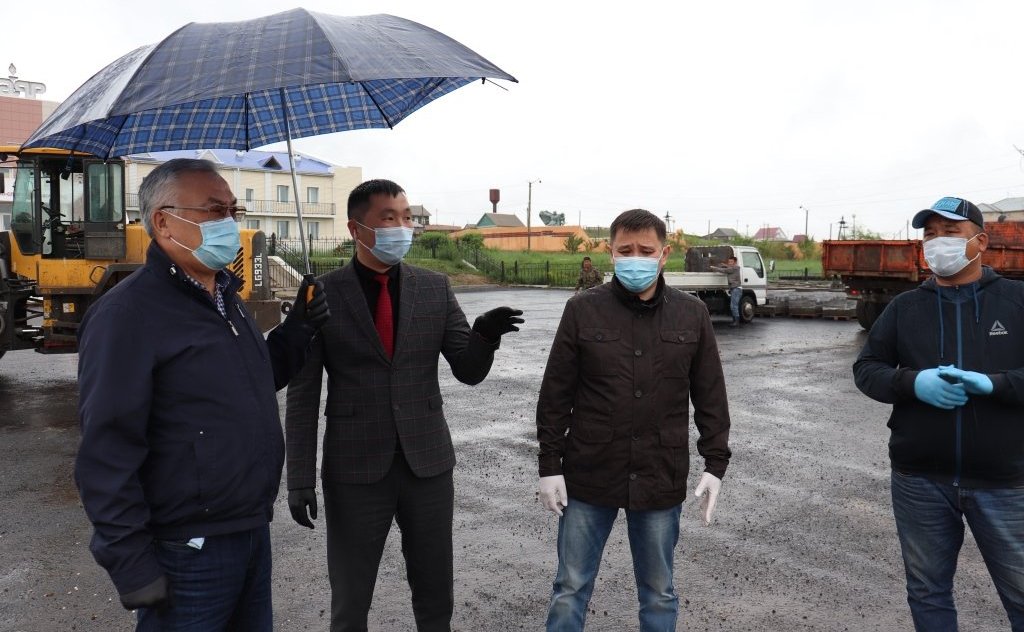 Баир Жамсуев проверил ход строительных работ на социальных объектах в сельских поселениях Могойтуйского района Агинского Бурятского округа
