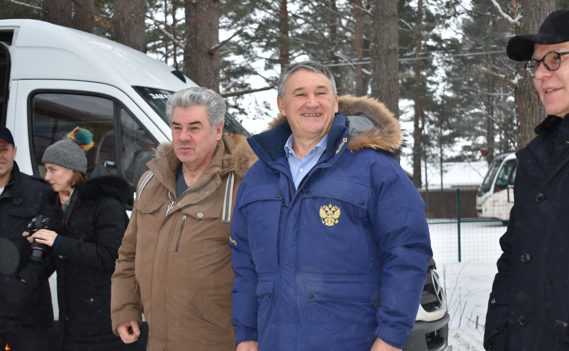 Вице-спикер принял участие в обсуждении путей развития Образовательного центра – кадетской школы «Корабелы Прионежья», а также дал старт гонке «Лыжня России»