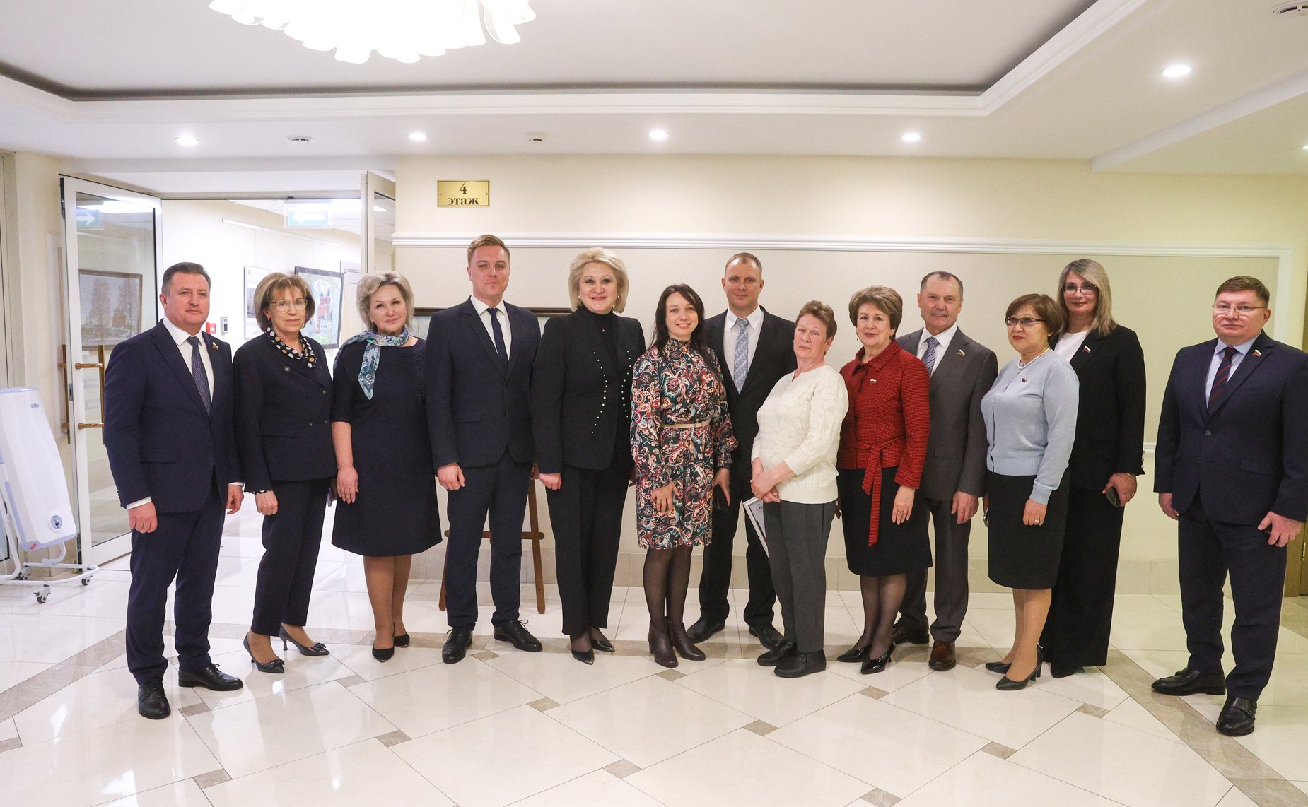 Торжественное открытие в Совете Федерации персональной выставки художника-живописца И. Лысенкова «Матушка Рязань»