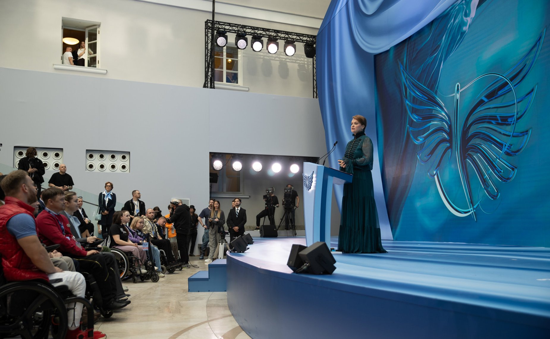 XXVIII Петербургский международный экономический форум (ПМЭФ’25). Показ международного конкурса адаптивной моды «На крыльях»