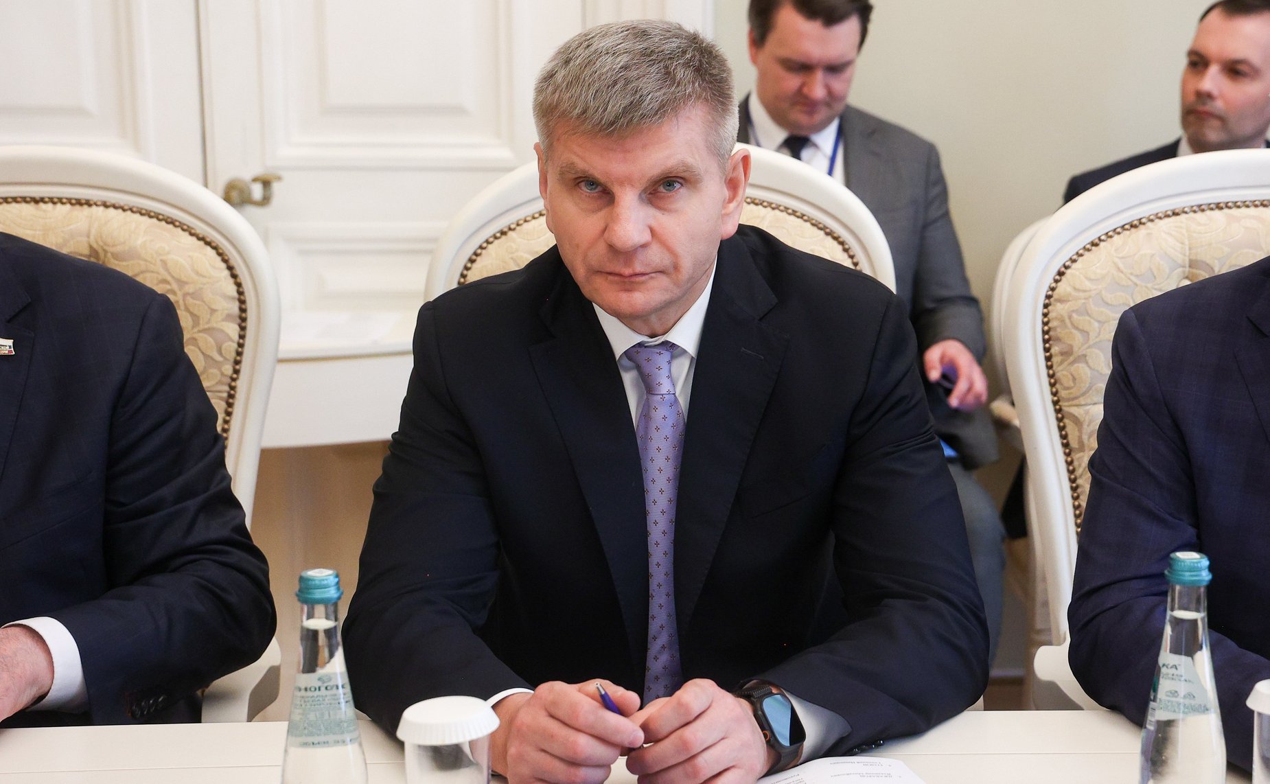 Геннадий Голов