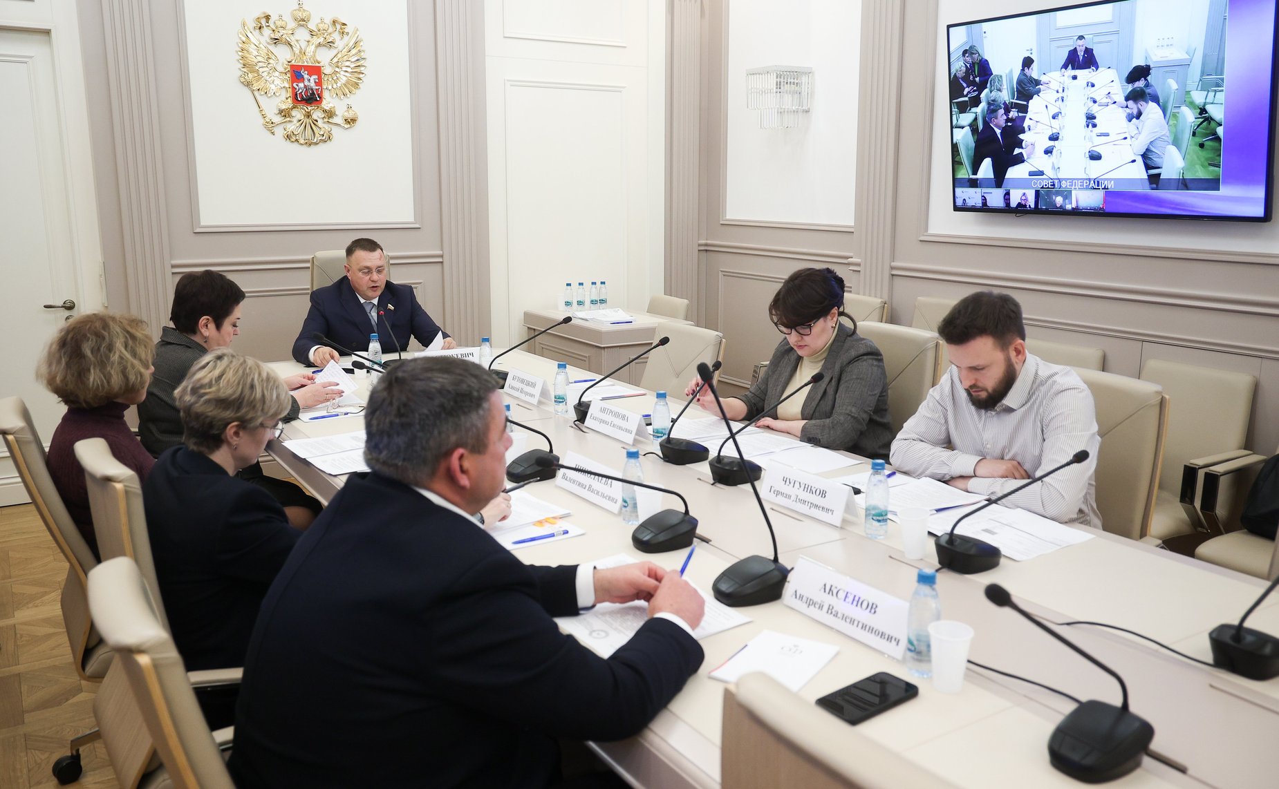 Совещание Комитета СФ по социальной политике, посвященное вопросам правового регулированию отношений в сфере социальной защиты и социального обслуживания граждан, проживающих на территориях ДНР, ЛНР, Запорожской и Херсонской областей