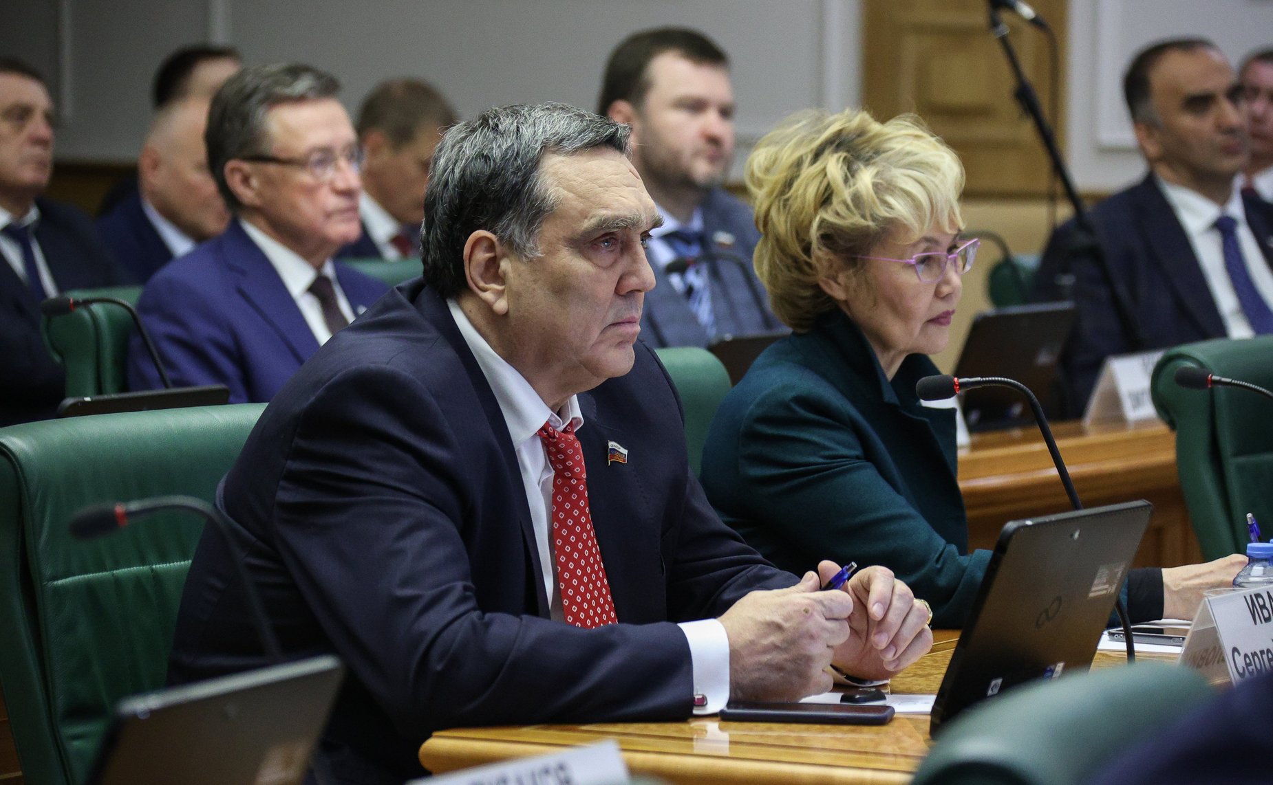 В Совете Федерации состоялся «открытый диалог» с генеральным директором акционерного общества «ДОМ.РФ»