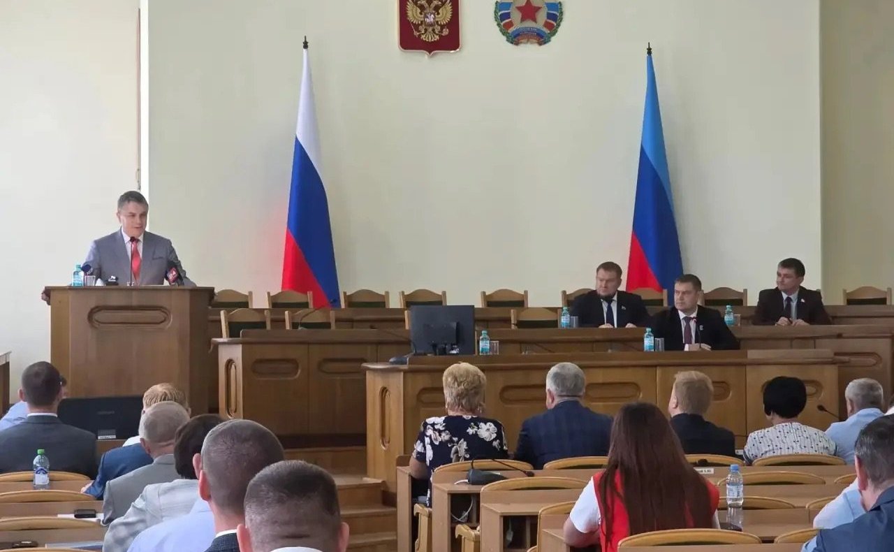 Ольга Бас приняла участие в заседании Народного Совета ЛНР