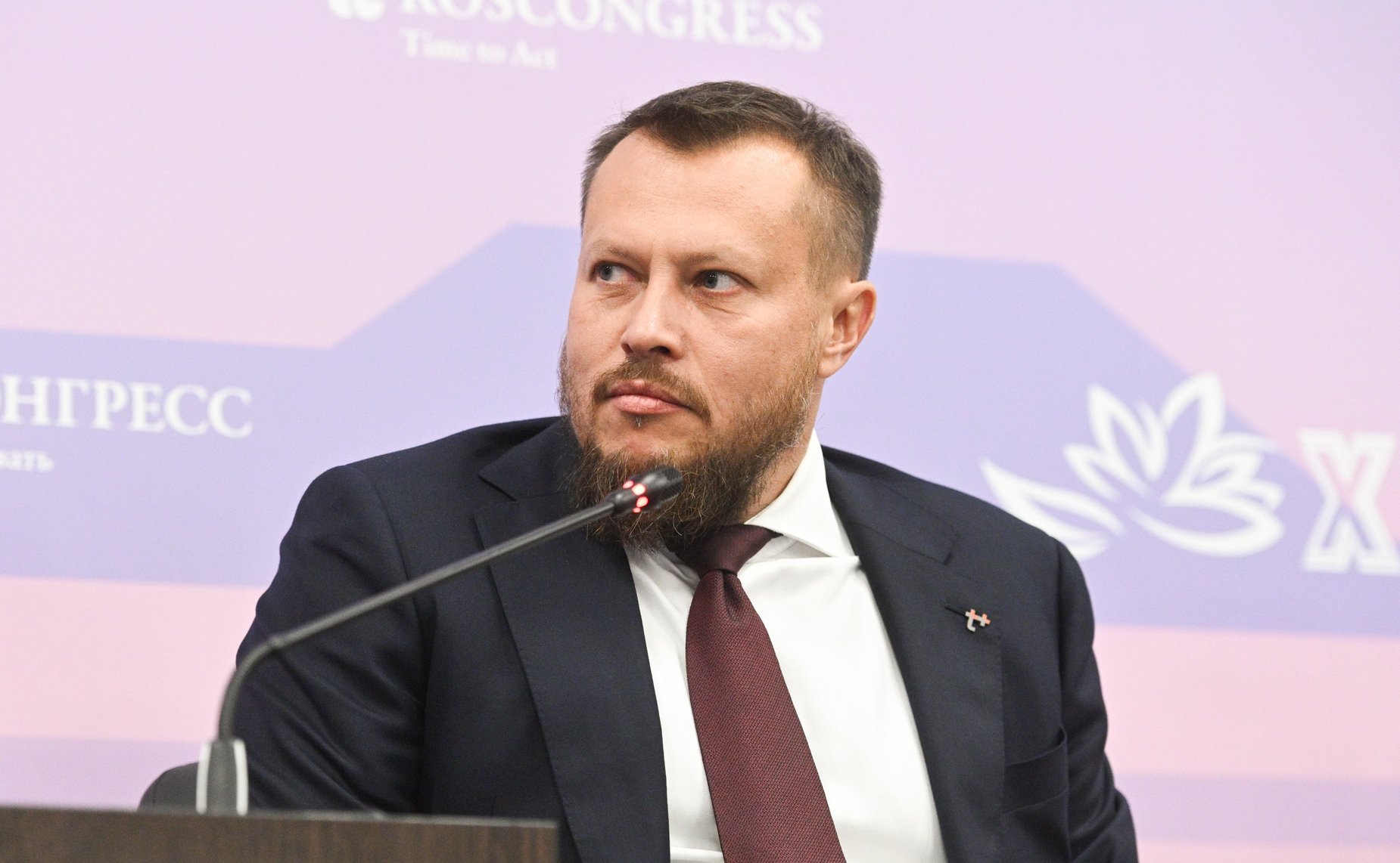 Сессия «Национальная модель: улучшение делового климата России и инвестиционное развитие регионов Дальнего Востока». X Восточный экономический форум