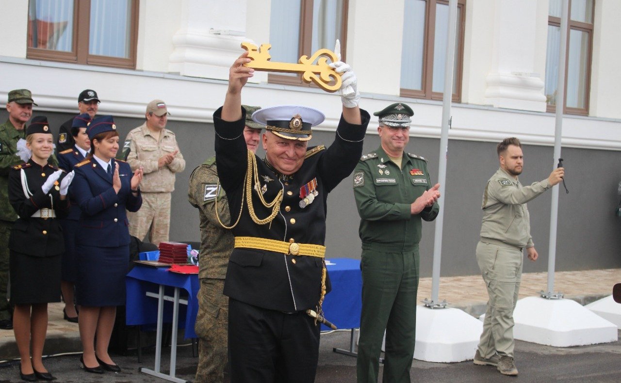 Торжественная церемония открытия здания кадетского корпуса Следственного комитета Российской Федерации им. В.И. Истомина в Севастополе