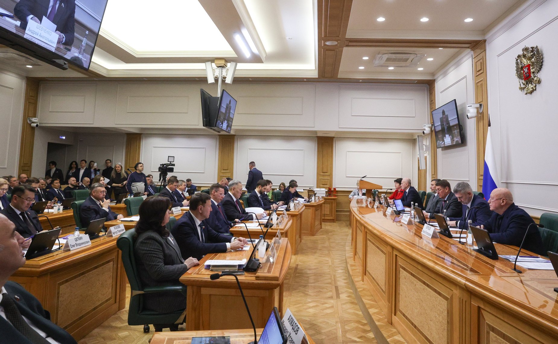 Круглый стол Комитета Совета Федерации по федеративному устройству, региональной политике, МСУ и делам Севера на тему «Архитектурно-художественный облик России»