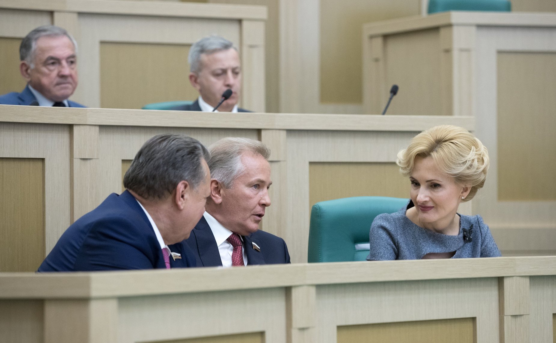 Б. Невзоров, В. Пономарев и И. Яровая