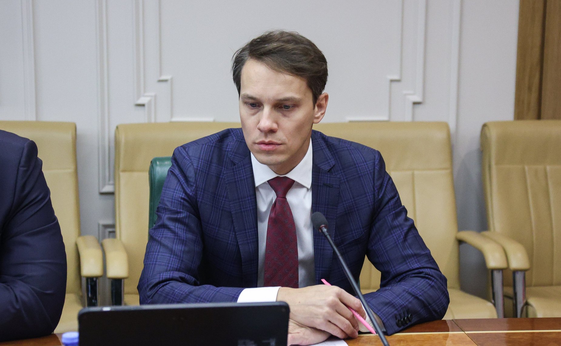 Круглый стол Комитета Совета Федерации по экономической политике «Проблемы и перспективы развития перевозок пассажиров легковым такси»