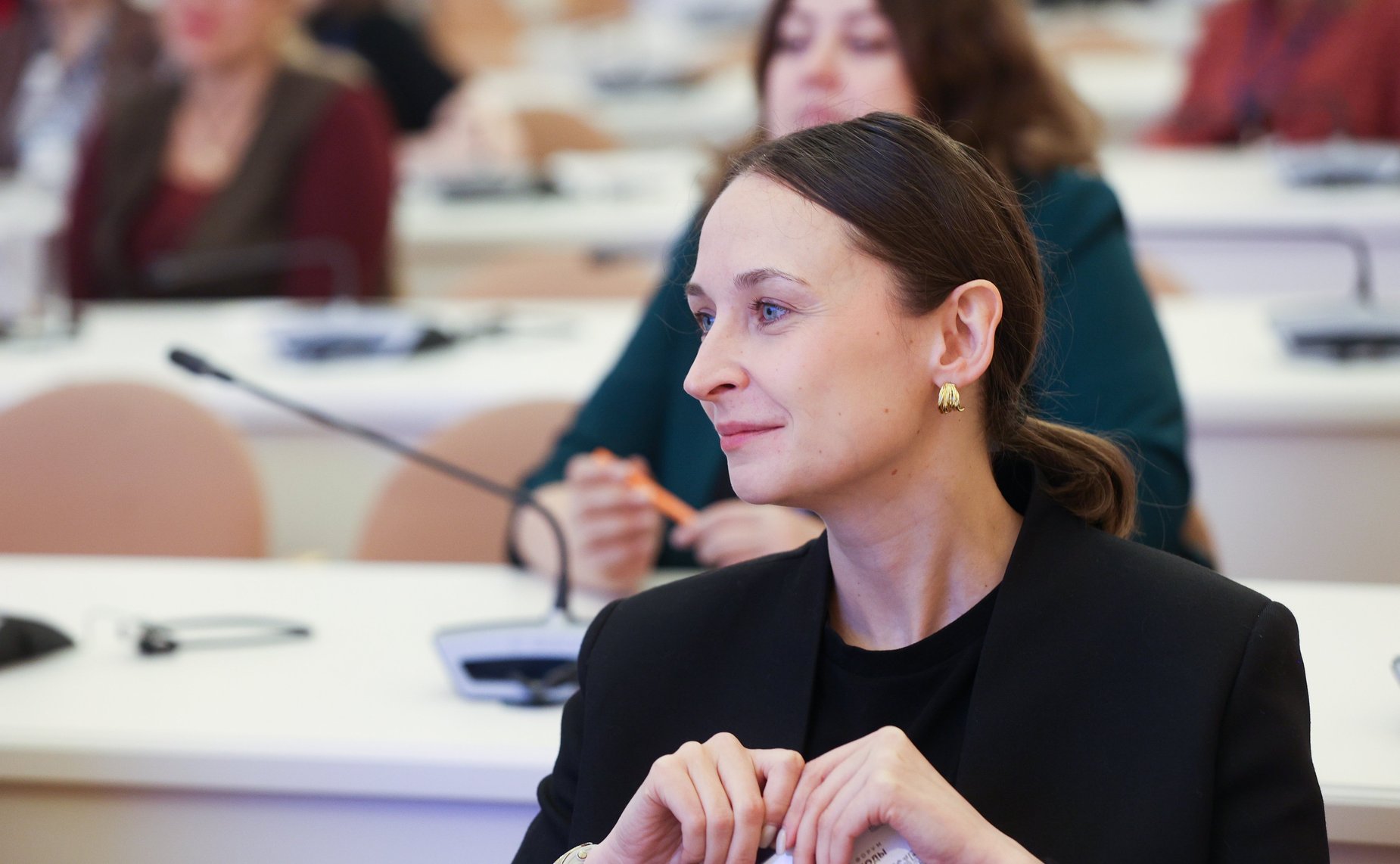 «Актуальные вопросы подготовки кадров для креативной экономики». IV Международный форум «Содружество моды»