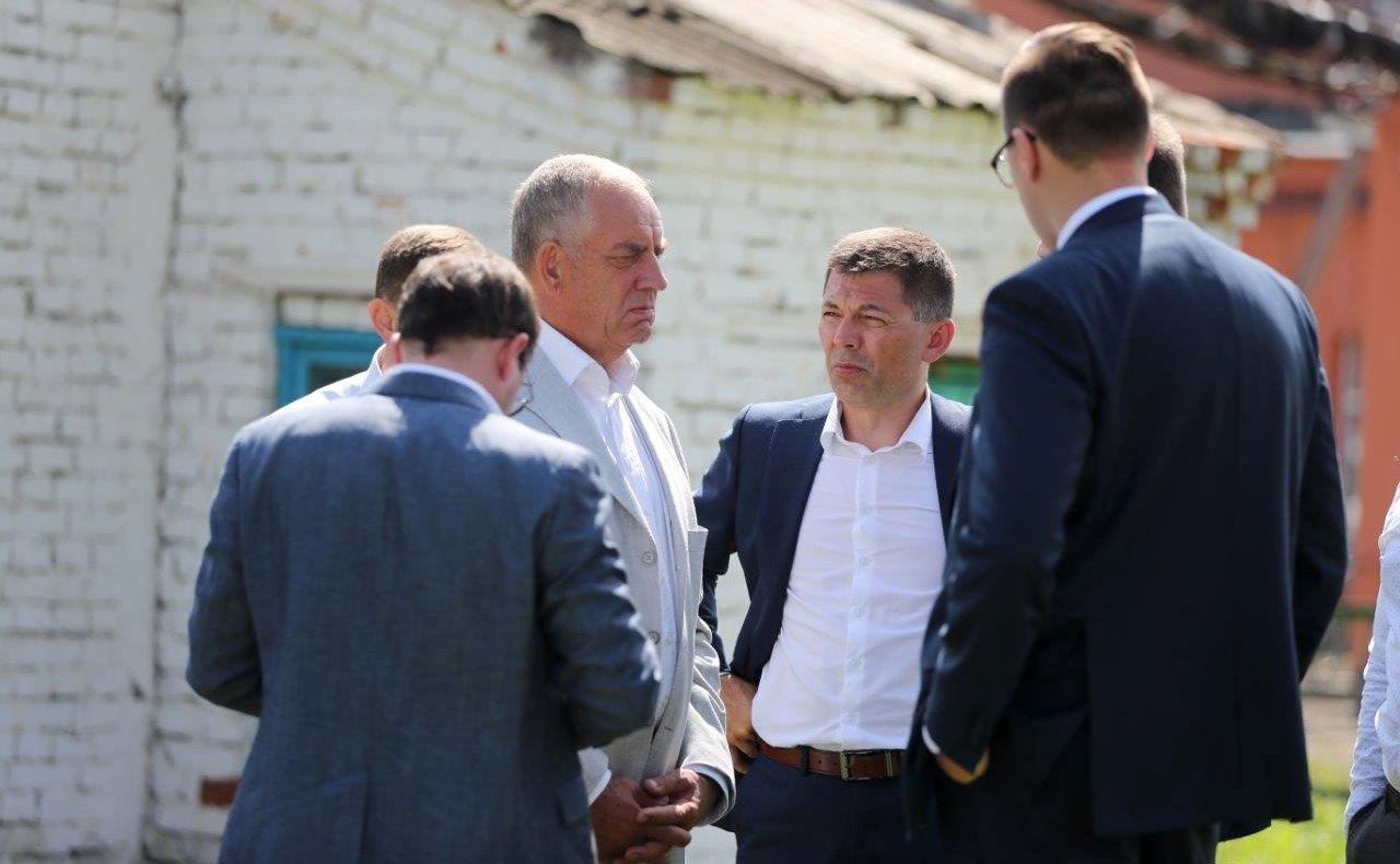 Сергей Митин провел выездное заседание рабочей группы по противодействию незаконному обороту упакованной питьевой воды