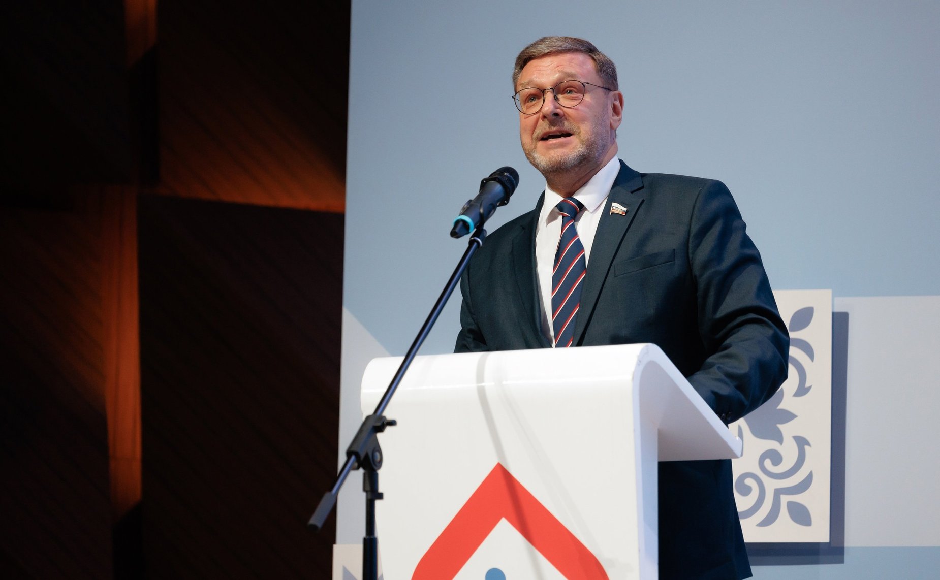 Константин Косачев