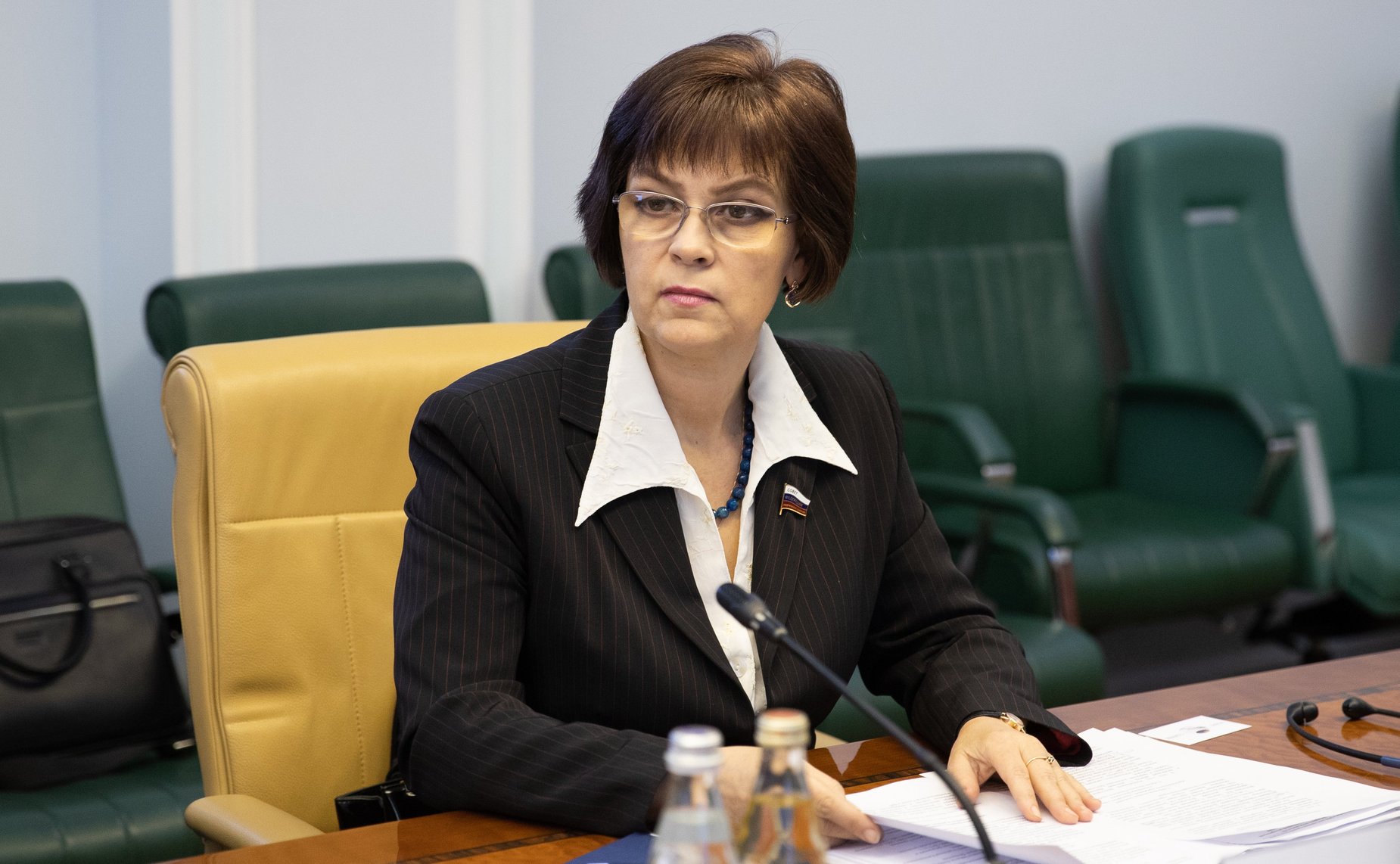 Елена Попова