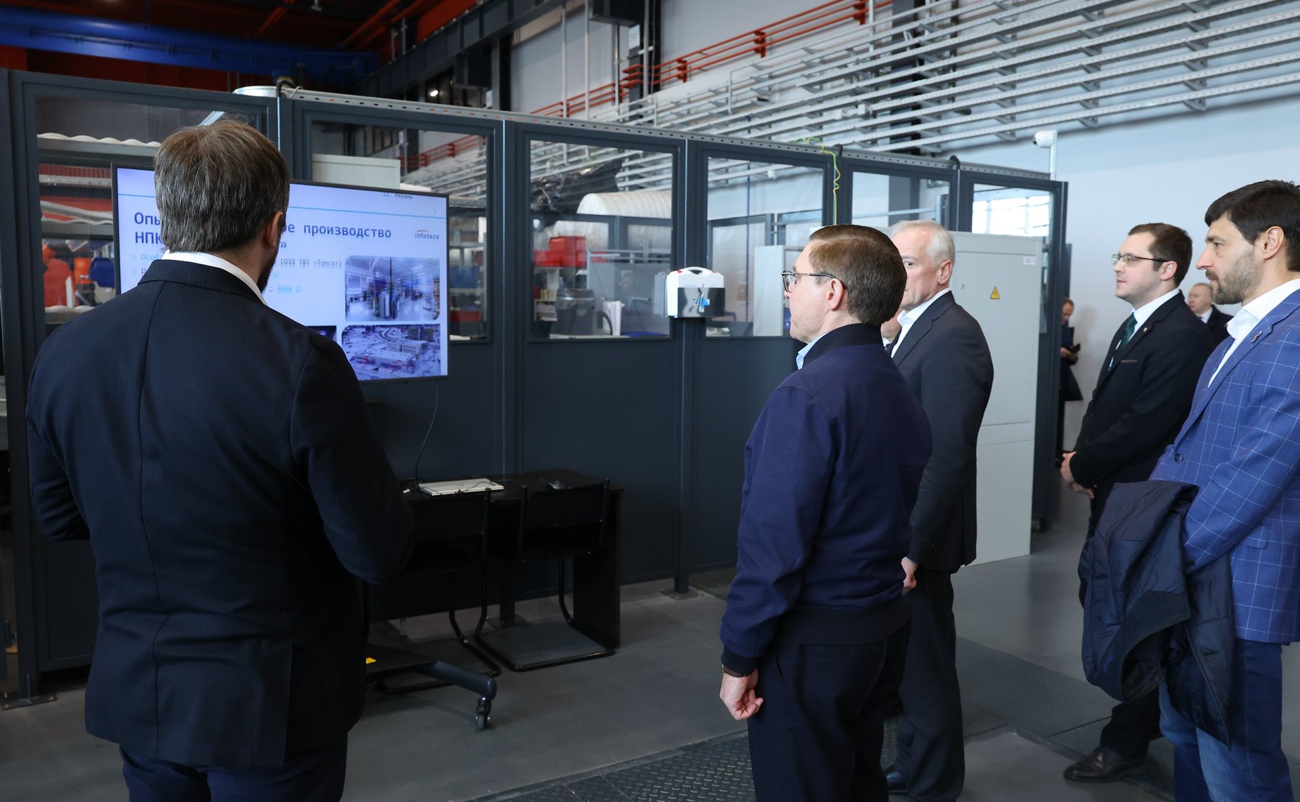 Первый заместитель Председателя Совета Федерации Владимир Якушев осмотрел Особую экономическую зону (ОЭЗ) «Томск»