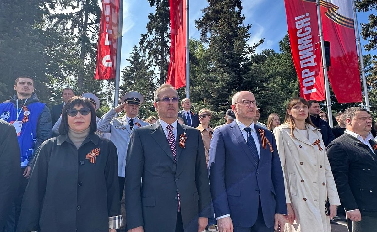 Олег Цепкин принял участие в прошедших в Челябинске торжественных мероприятиях, посвящённых празднованию 80-летию Великой Победы