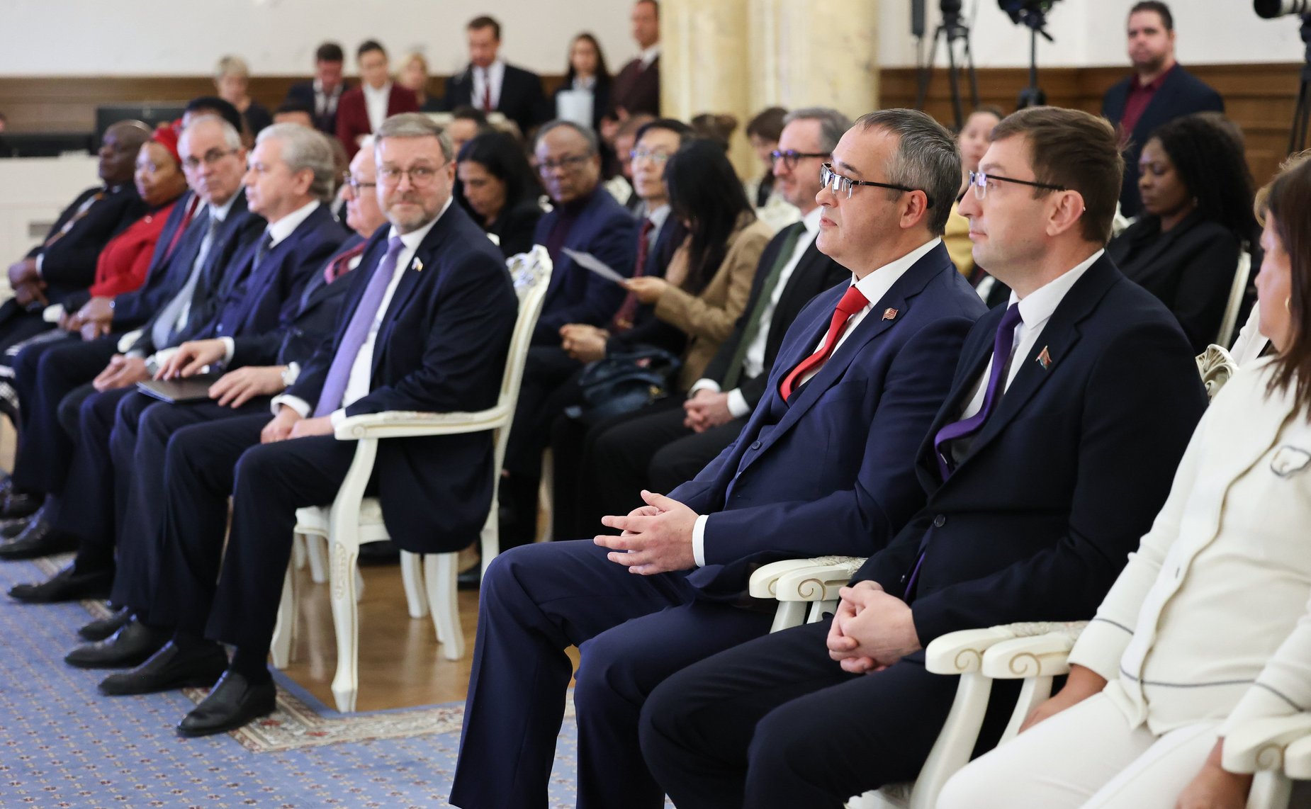 Церемония визирования заявления участников Парламентского движения столиц стран БРИКС