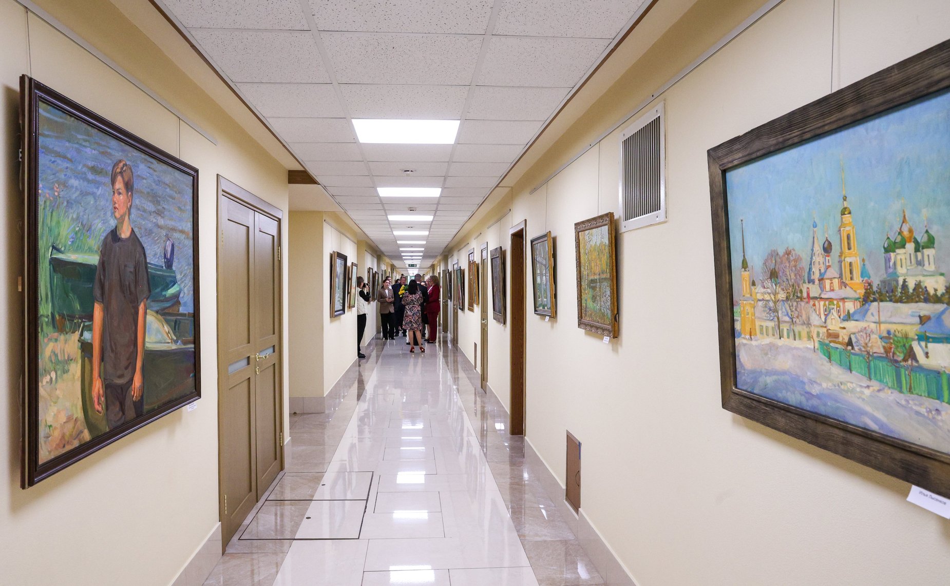 В Совете Федерации открылась выставка «Любовь к Родине дыша»