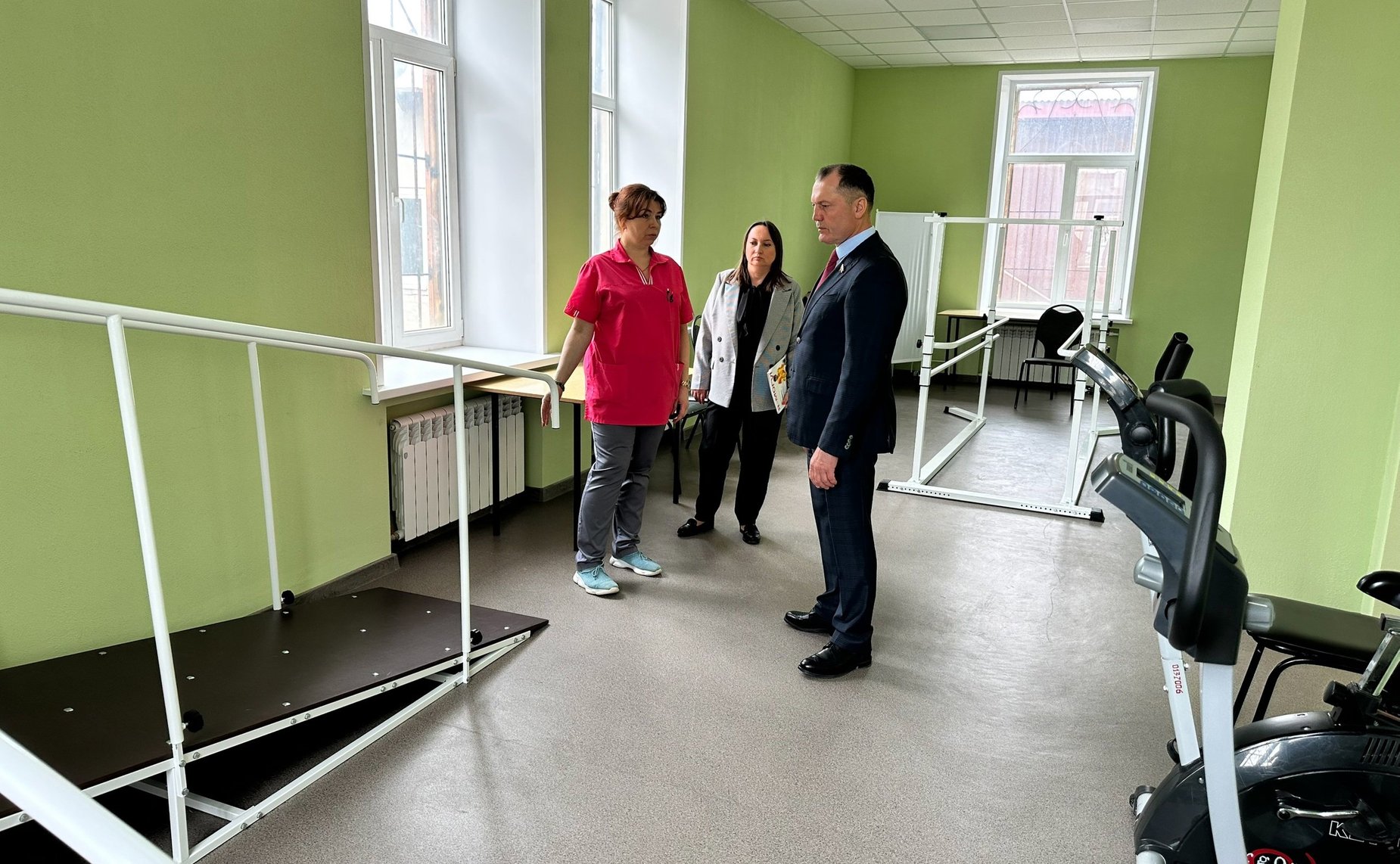 Игорь Мурог оценил в Рязанской области производство протезных изделий для участников специальной военной операции