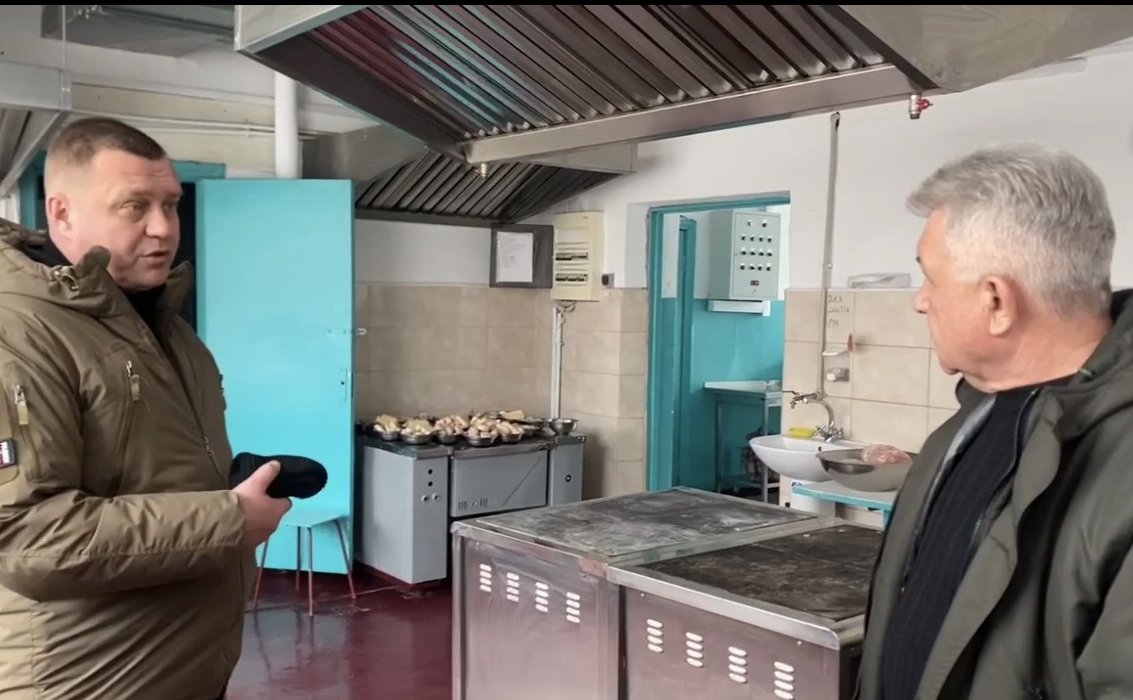 Игорь Кастюкевич содействовал запуску столовой в школе населенного пункта, относящегося к отдаленным территориям