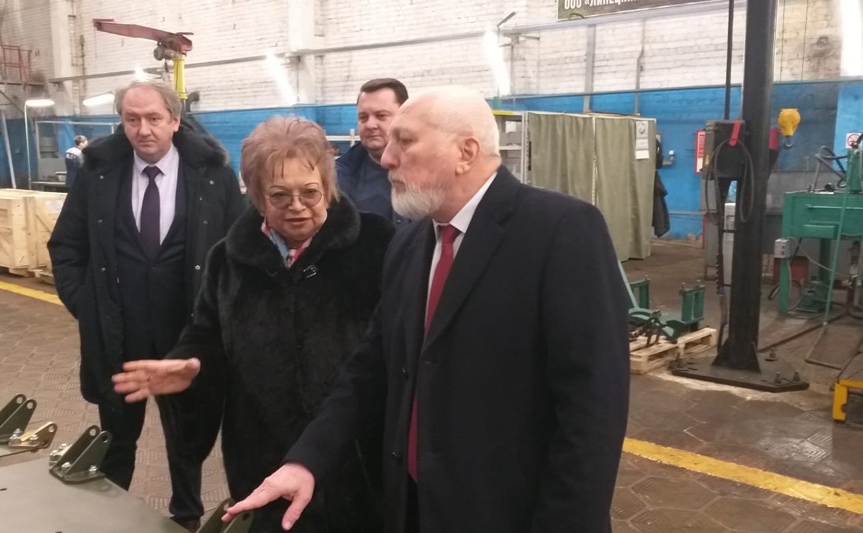 Оксана Хлякина в ходе рабочей поездки в регион посетила Липецкий механический завод (ЛМЗ)