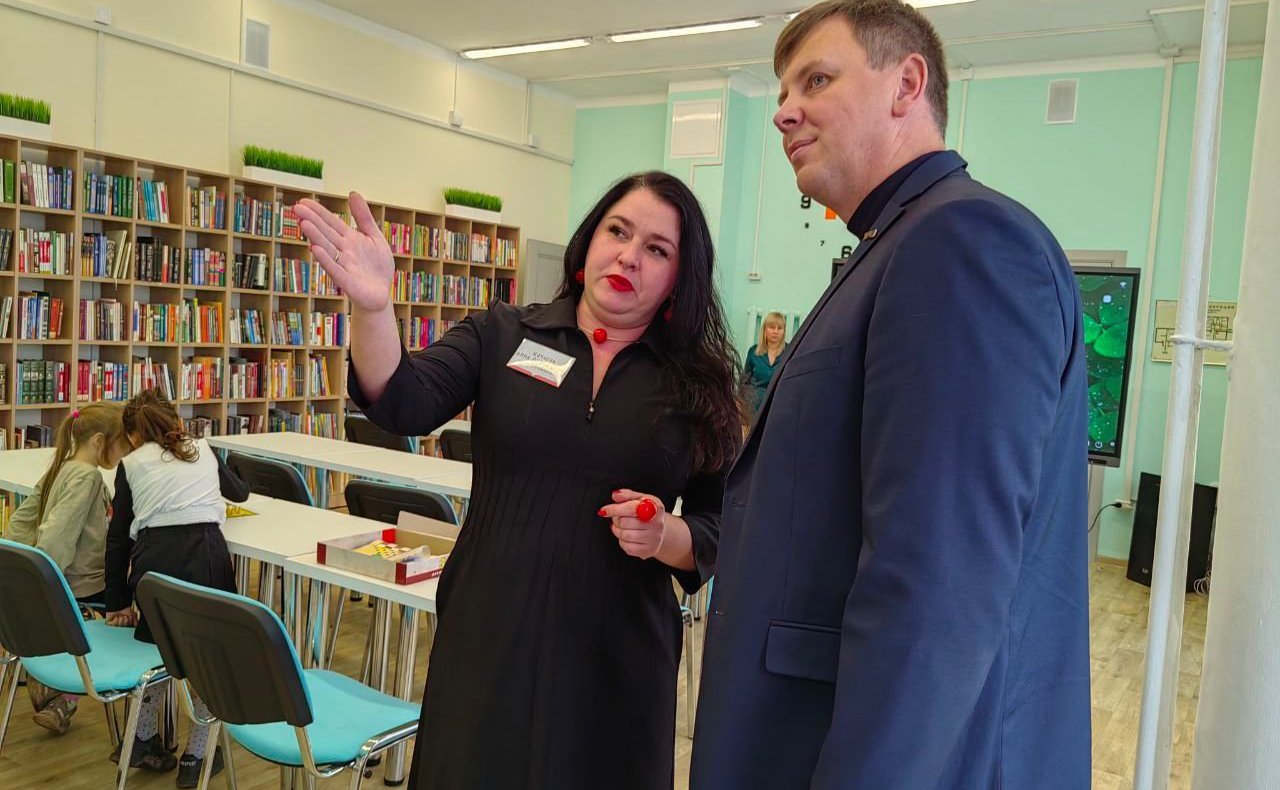 Артем Малащенков побывал в библиотеке №10 Смоленска