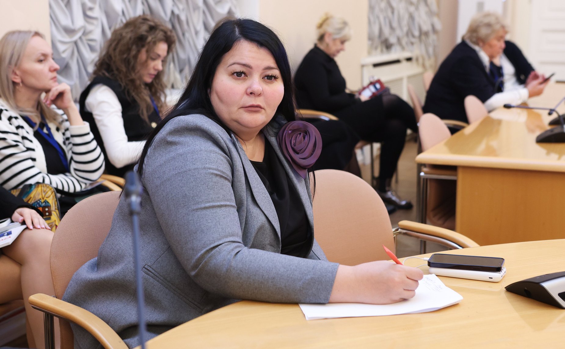 Круглый стол «Повышение производительности труда на предприятиях легкой промышленности в странах СНГ: возможные направления и подходы». III международный форум «Содружество моды»