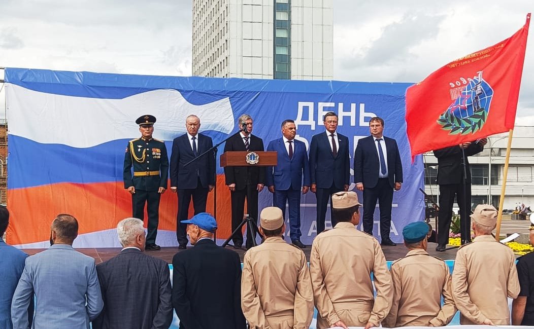 Сергей Рябухин в Ульяновской области принял участие в мероприятиях, посвященных Дню государственного флага России