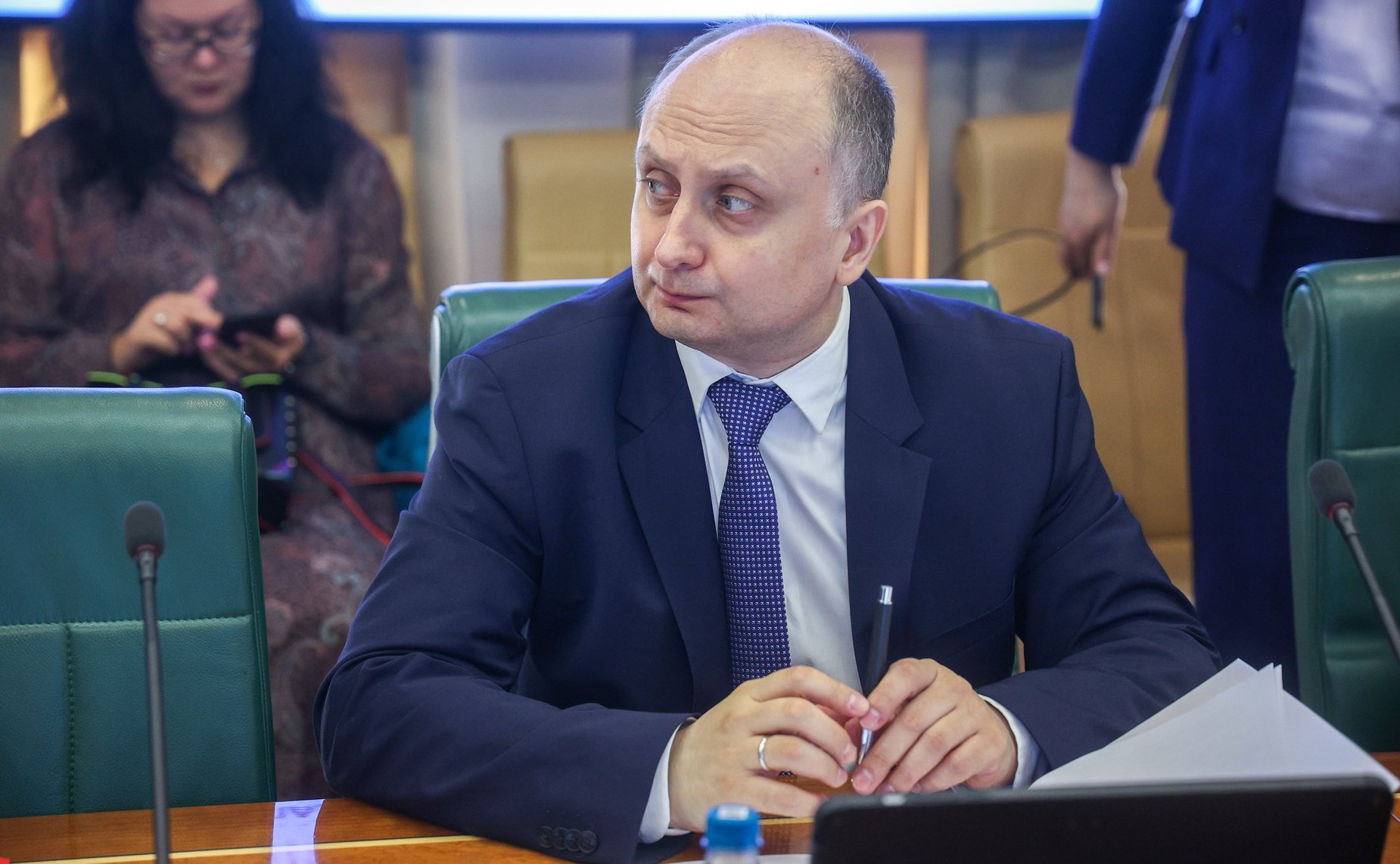Круглый стол Комитета СФ по международным делам на тему «Международно-правовые инструменты по противодействию западным санкциям в финансово-экономической сфере»