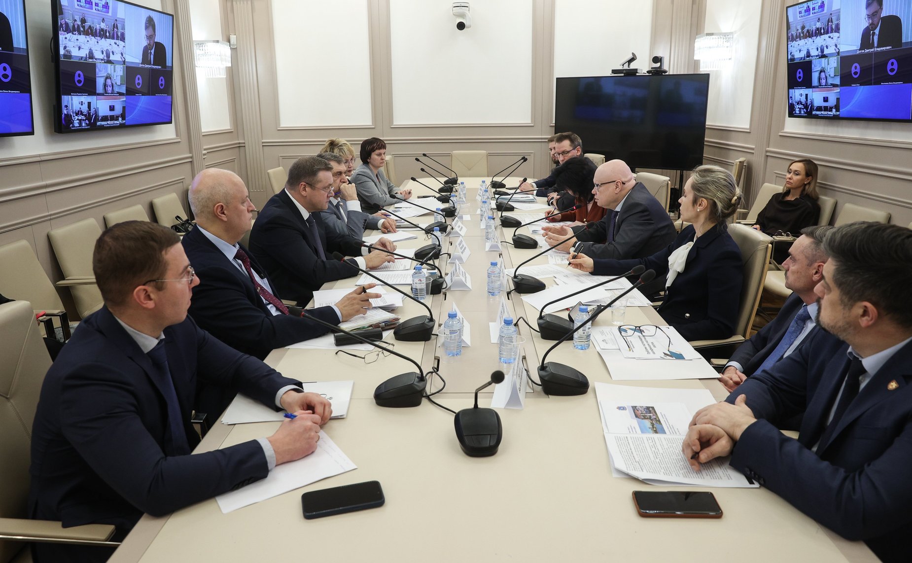 Совещание Комитета СФ по бюджету и финансовым рынкам «Совершенствование антидемпинговых мер и закупочных процедур при проведении конкурсов и аукционов на выполнение строительных работ»