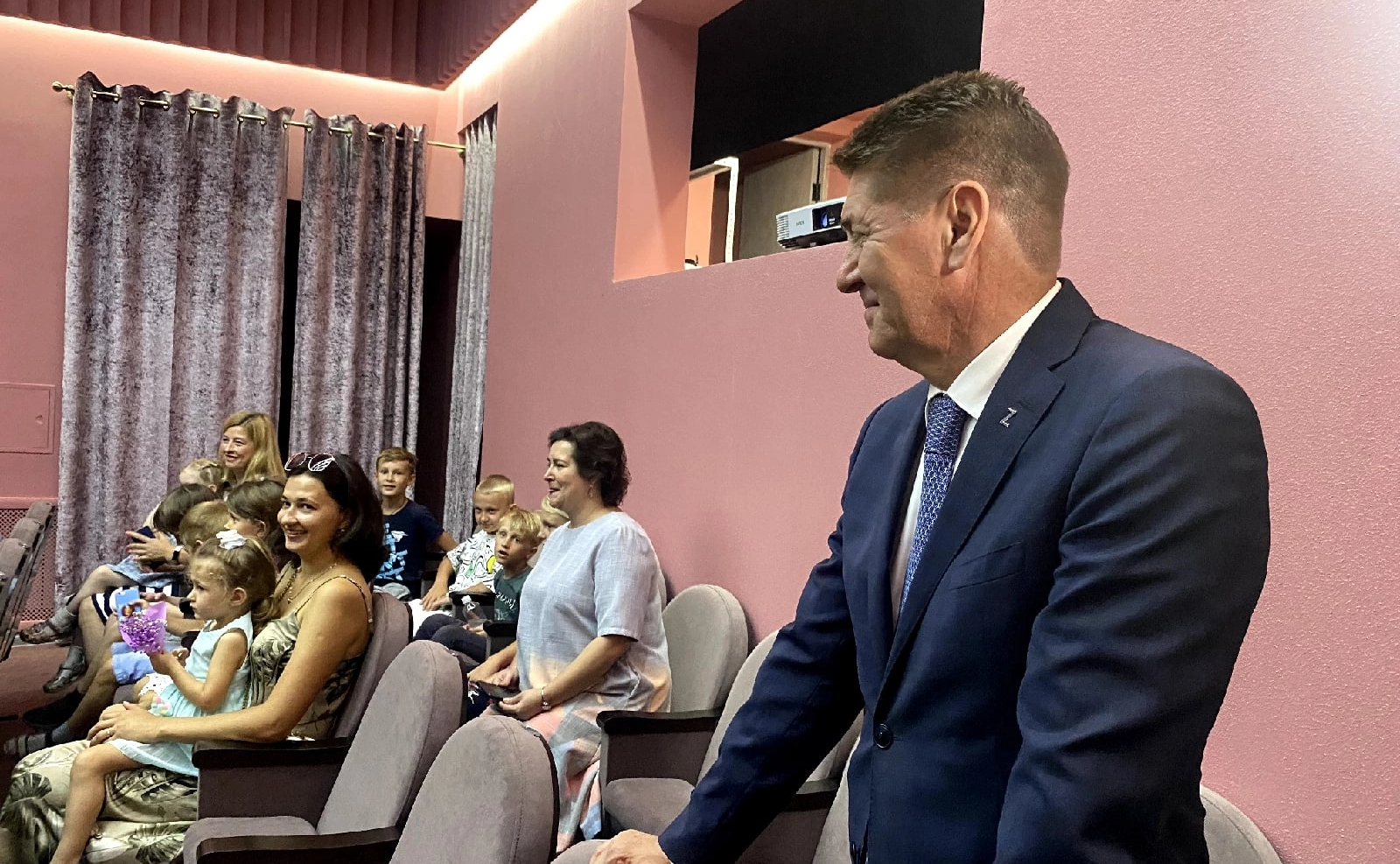 Андрей Шевченко принял участие в открытии в Оренбурге муниципального кукольного театра и осмотре хода работ по реконструкции областной филармонии