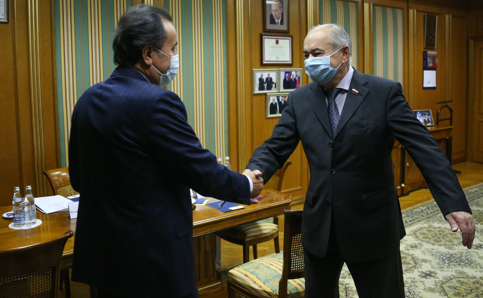 Встреча заместителя Председателя СФ Ильяса Умаханова с Чрезвычайным и Полномочным послом Республики Таджикистан в РФ