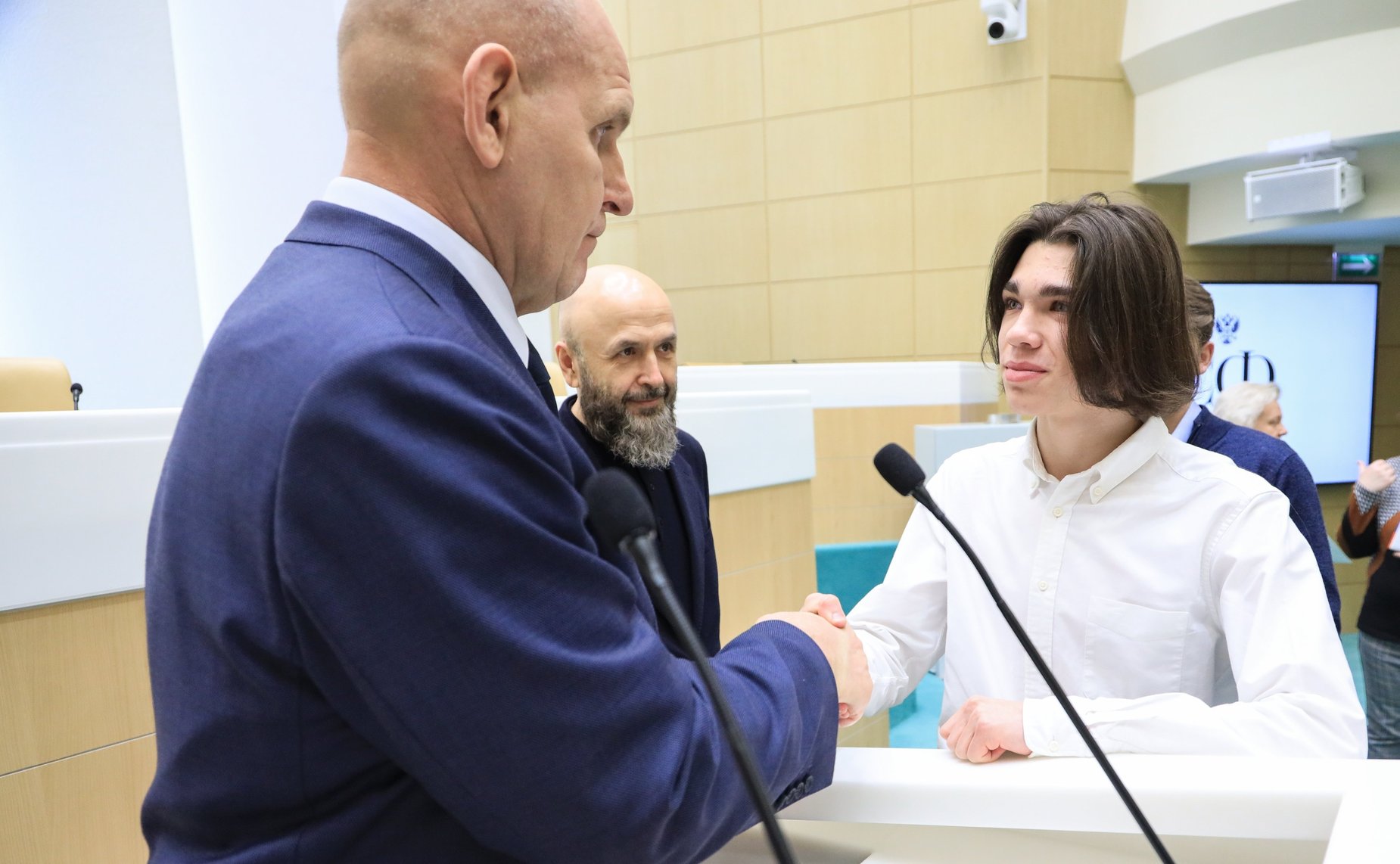 Встреча сенатора РФ Александра Карелина с детьми членов профсоюза СФ и экскурсия по зданию Совета Федерации