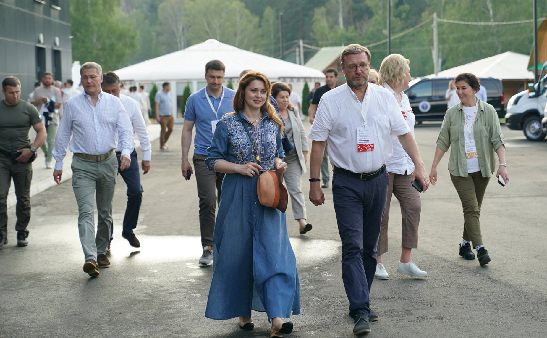 Заместитель Председателя СФ Константин Косачев и председатель Комитета СФ по науке, образованию и культуре Лилия Гумерова приняли участие в открытии историко-культурного музейного комплекса «Шульган-Таш»