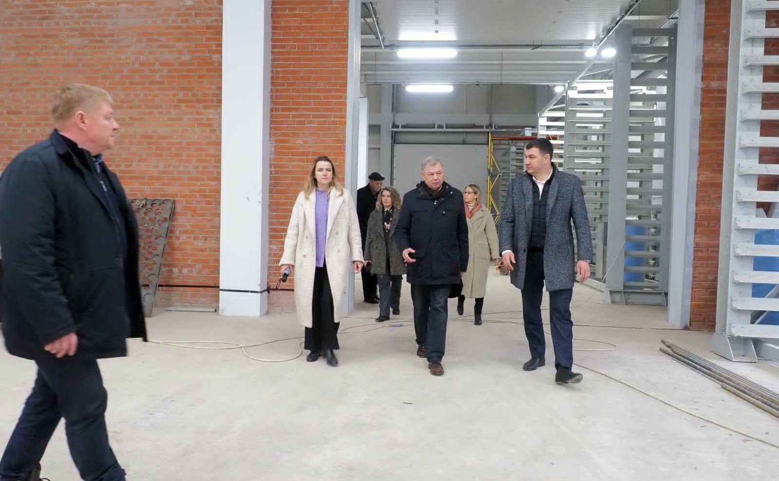 Анатолий Артамонов в ходе рабочей поездки в регион посетил Калужский электромеханический завод