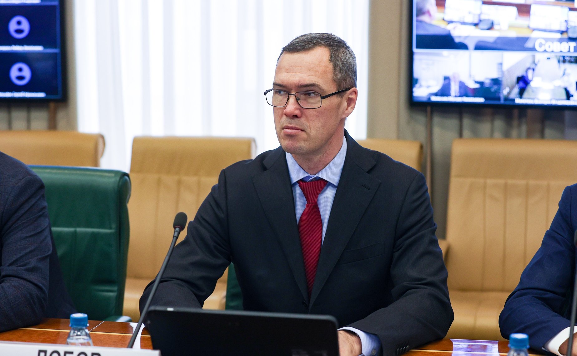 Круглый стол на тему «Проблемы эксплуатации жилищного фонда и объектов социальной инфраструктуры на вечномерзлых грунтах»