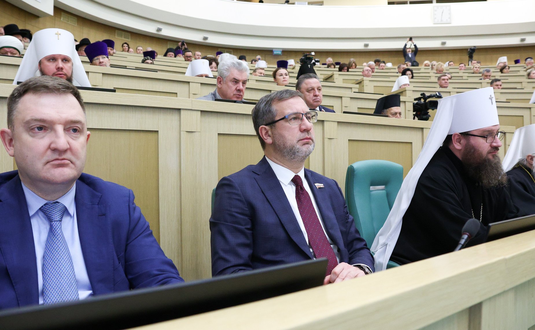 Пленарное заседание XIV Рождественских парламентских встреч