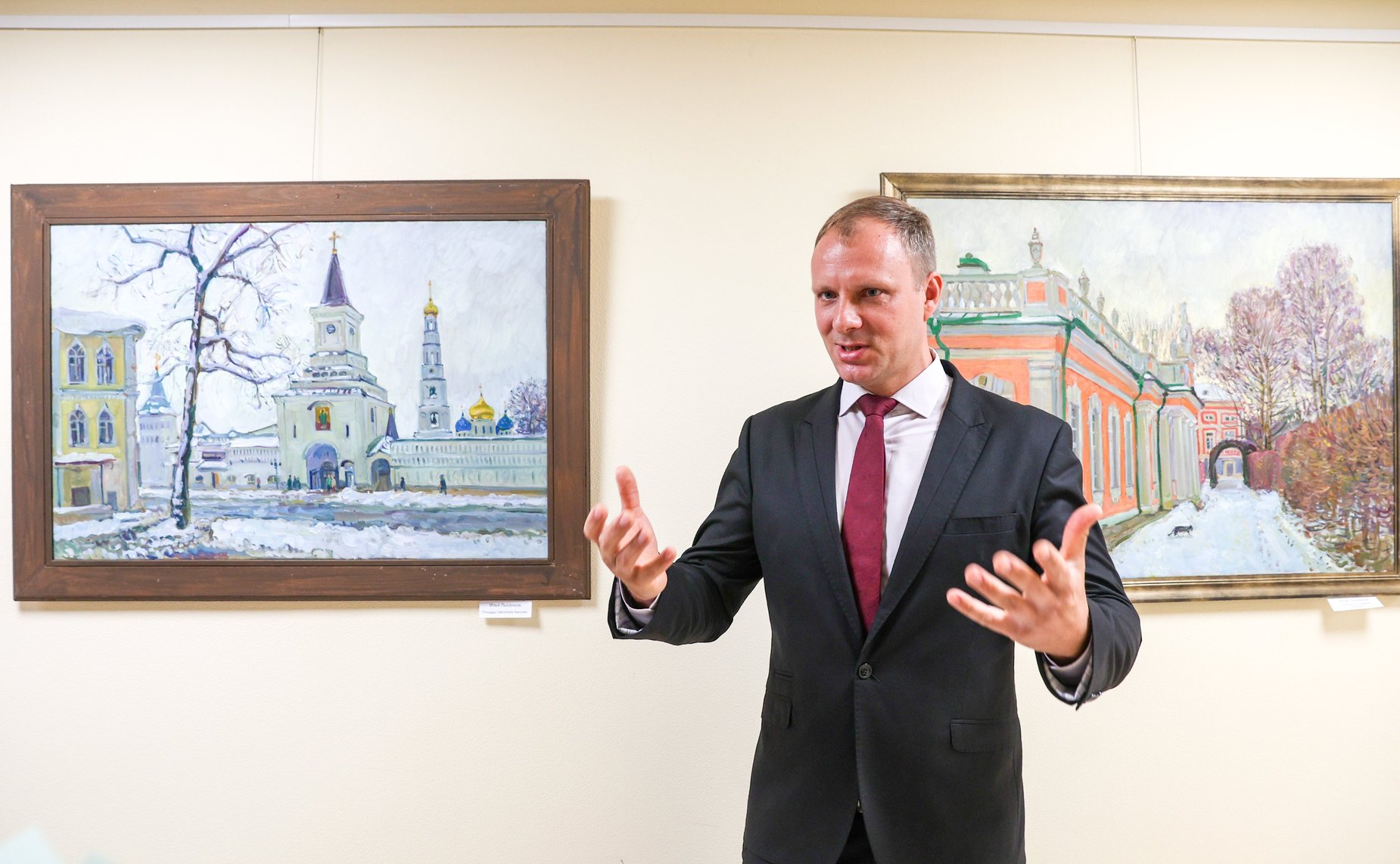 В Совете Федерации открылась выставка «Любовь к Родине дыша»