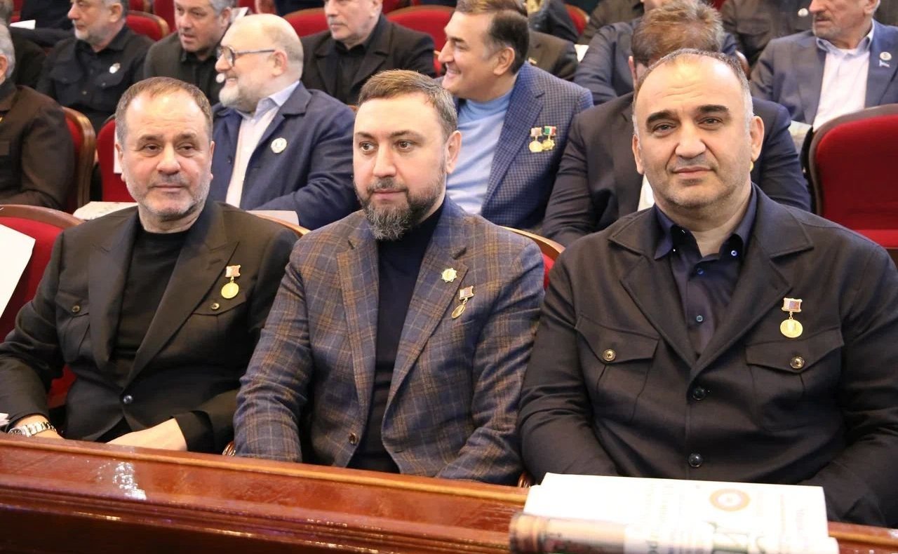 Мохмад Ахмадов принял участие в работе Съезда народов Чеченской Республики