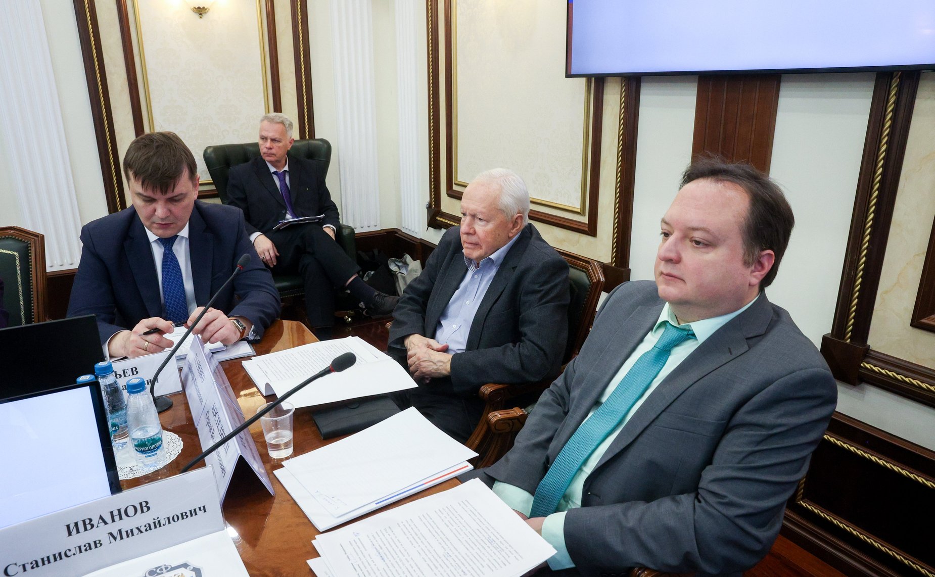 Совещание Комитета Совета Федерации по обороне и безопасности «Ситуация на Ближнем Востоке и в Африке и обеспечение национальной безопасности Российской Федерации»