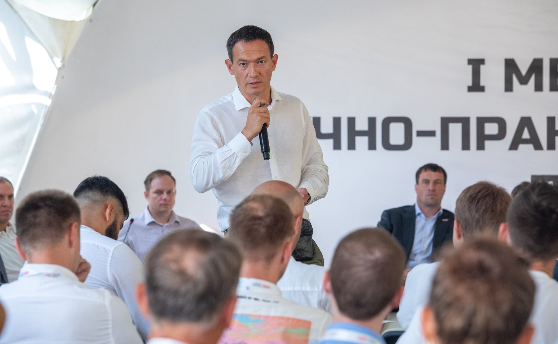 Эдуард Исаков принял участие в работе I Международной научно-практической конференции «Проблематика и инновации в работе тренеров в триатлоне»