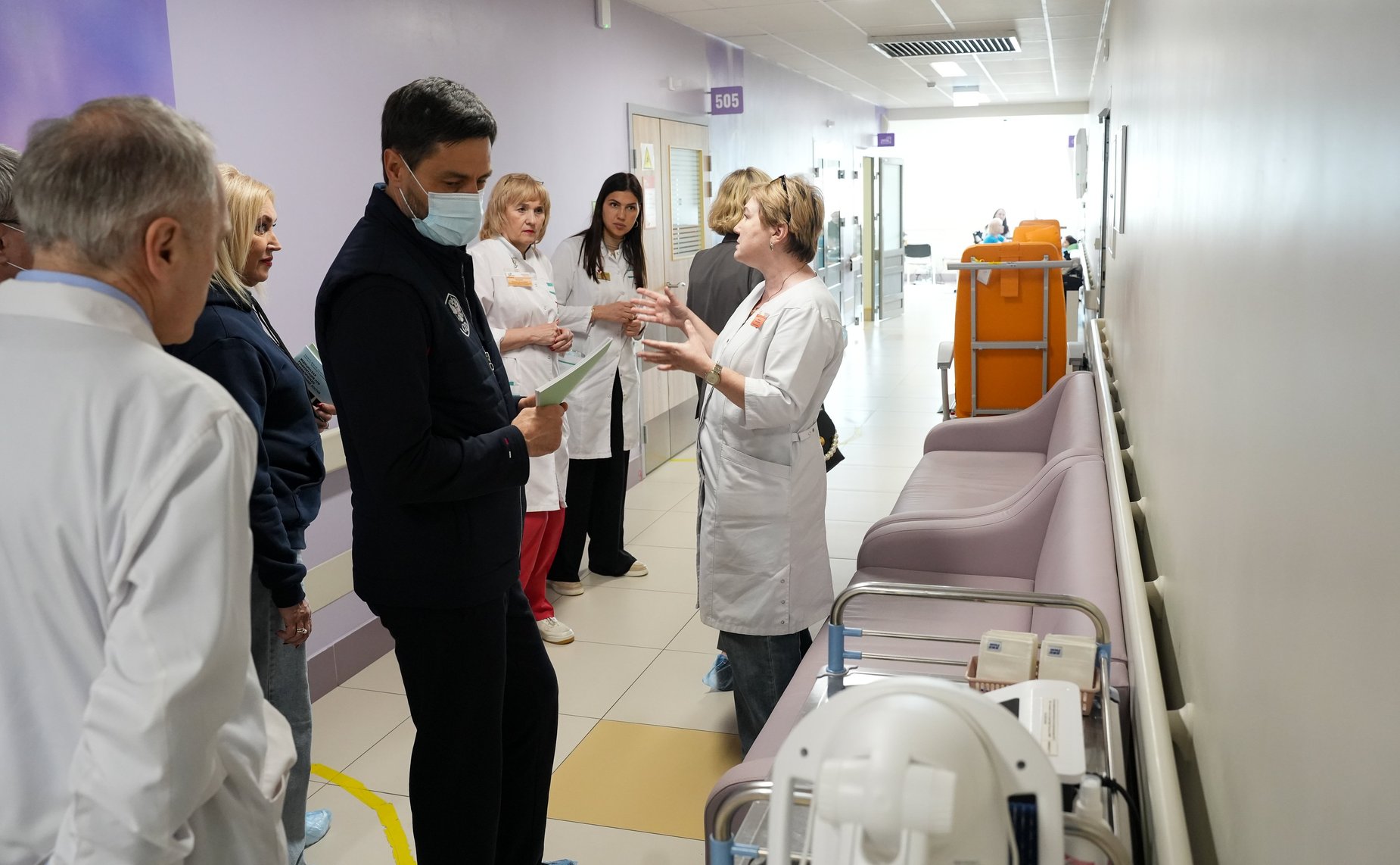 Сенаторы посетили госпиталь для ветеранов войн и Республиканский лечебно-реабилитационный центр на базе городской клинической больницы №7 им. М. Н. Садыкова