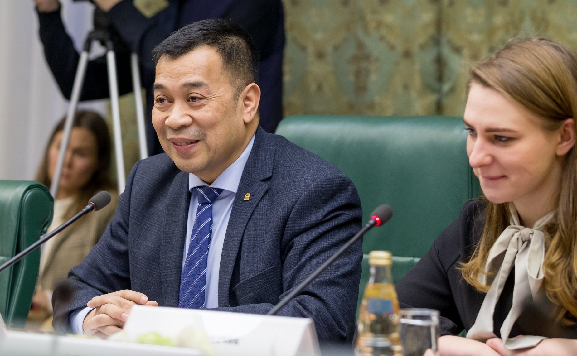 Встреча Константина Косачева с главой представительства Управления Верховного Комиссара по делам беженцев ООН в РФ Ванно Нупеком