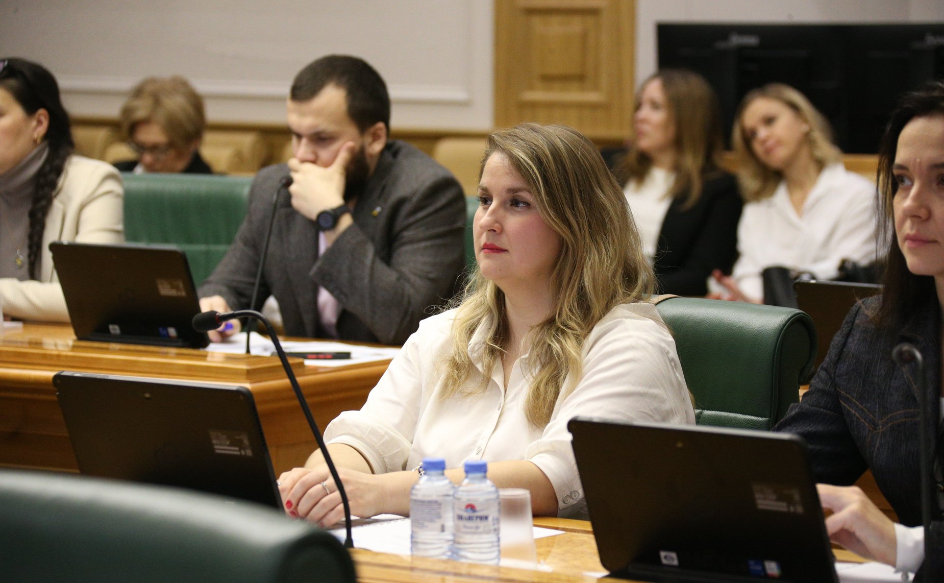 Круглый стол на тему «Федеральный проект «Искусственный интеллект»: вопросы нормативного регулирования и кадрового обеспечения»