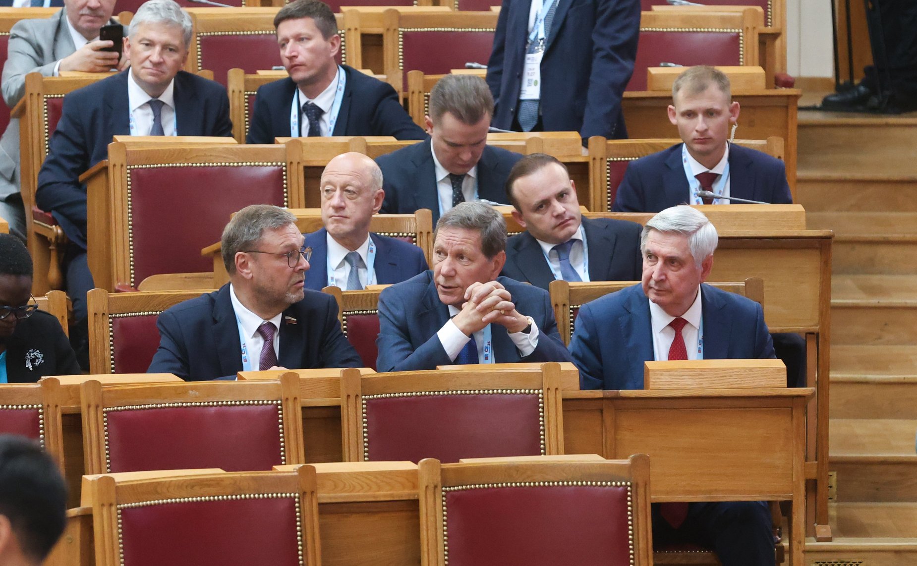 Владимир Путин выступил на пленарном заседании Х Парламентского форума БРИКС