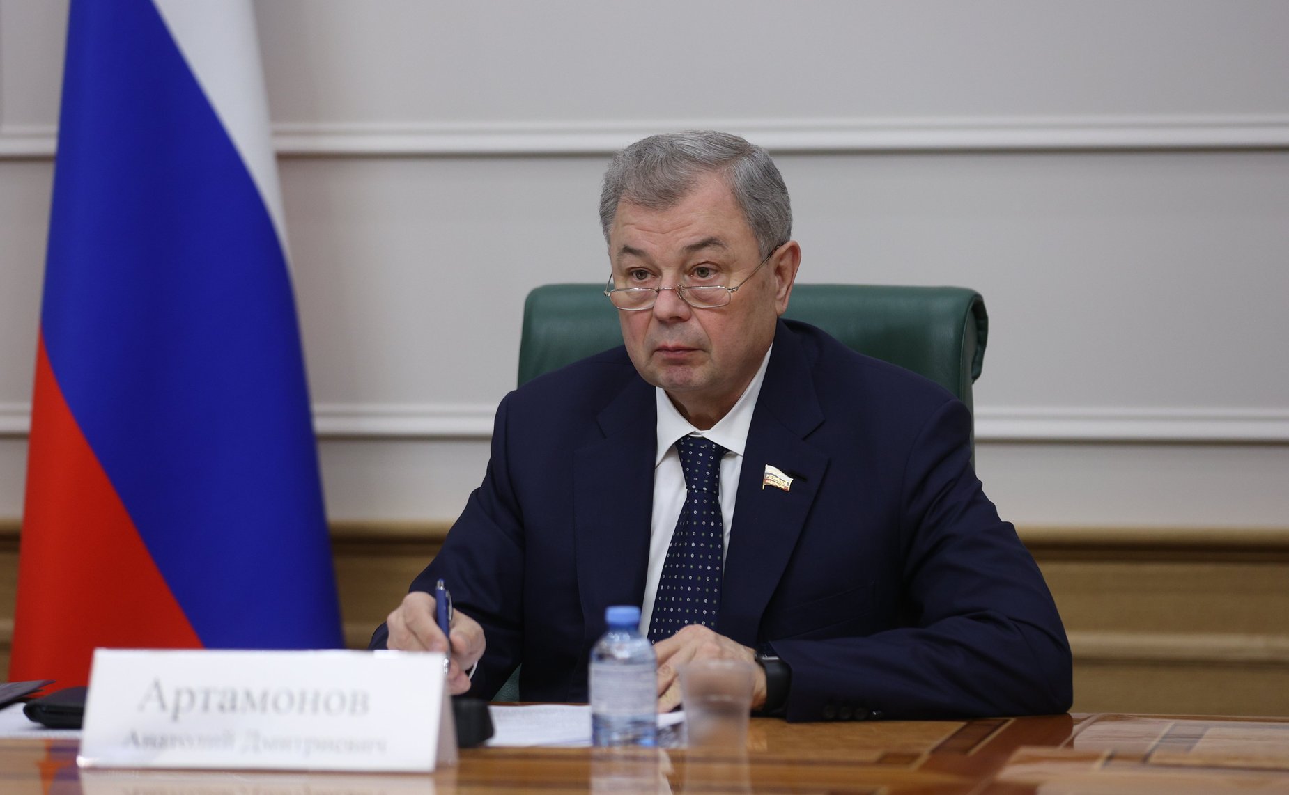 Анатолий Артамонов