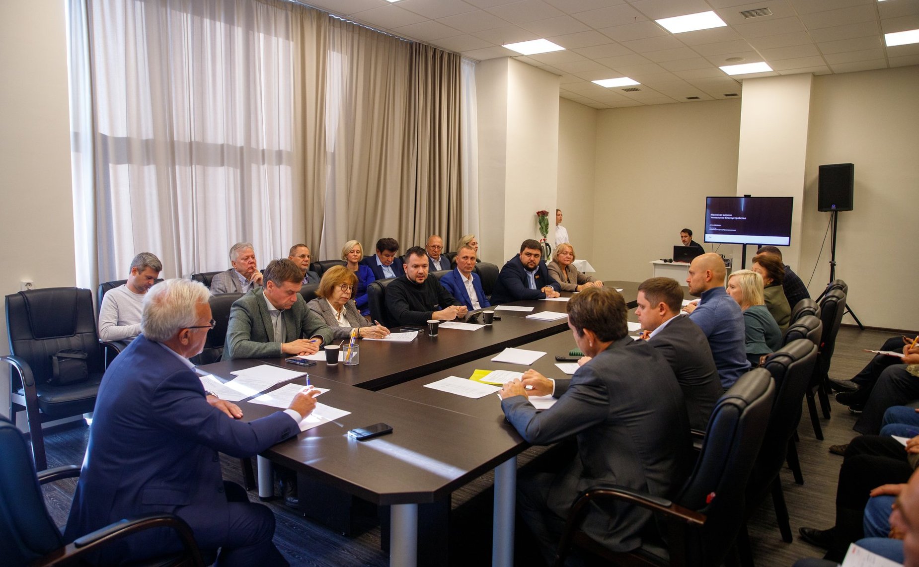 Александр Усс принял участие в заседании Фонда стратегических исследований «Сибирский клуб»