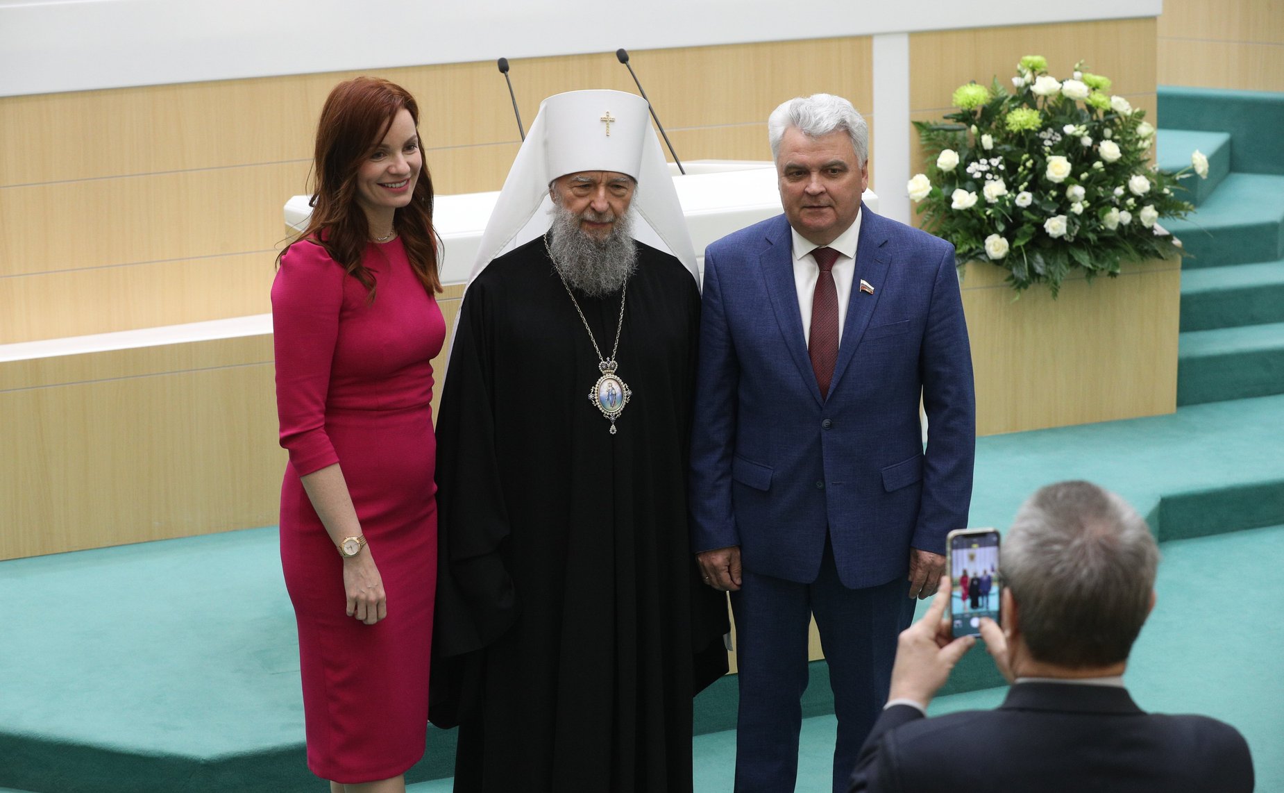 Пленарное заседание Х Парламентских встреч в рамках ХХХ Международных образовательных чтений «К 350-летию со дня рождения Петра I: секулярный мир и религиозность»